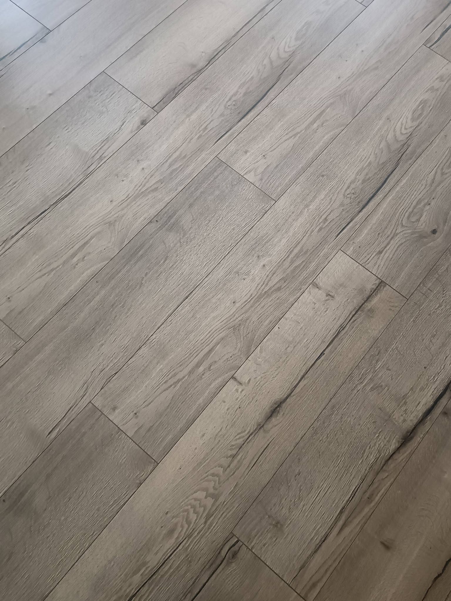 Parquet et revêtements de sol — service professionnel